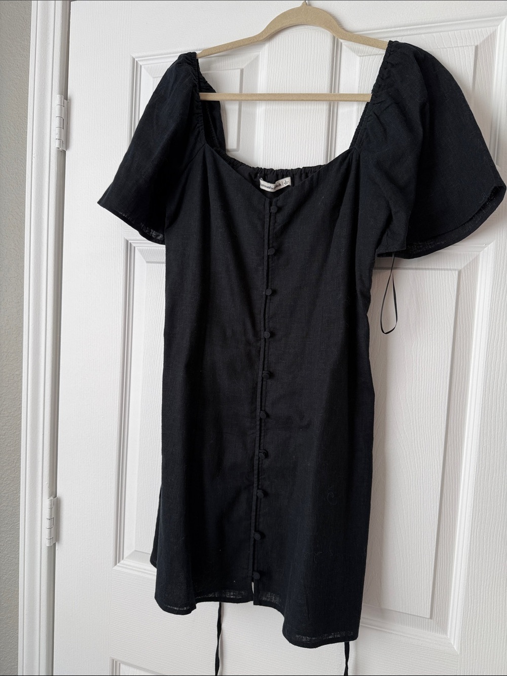 Abercrombie & Fitch Black Puff-Sleeve Button-Front Dress